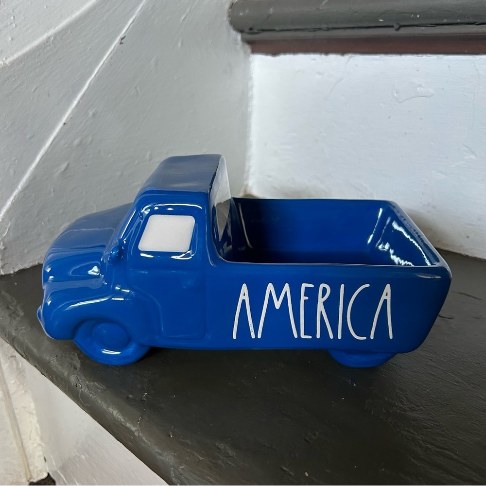 Rae Dunn AMERICA Pickup